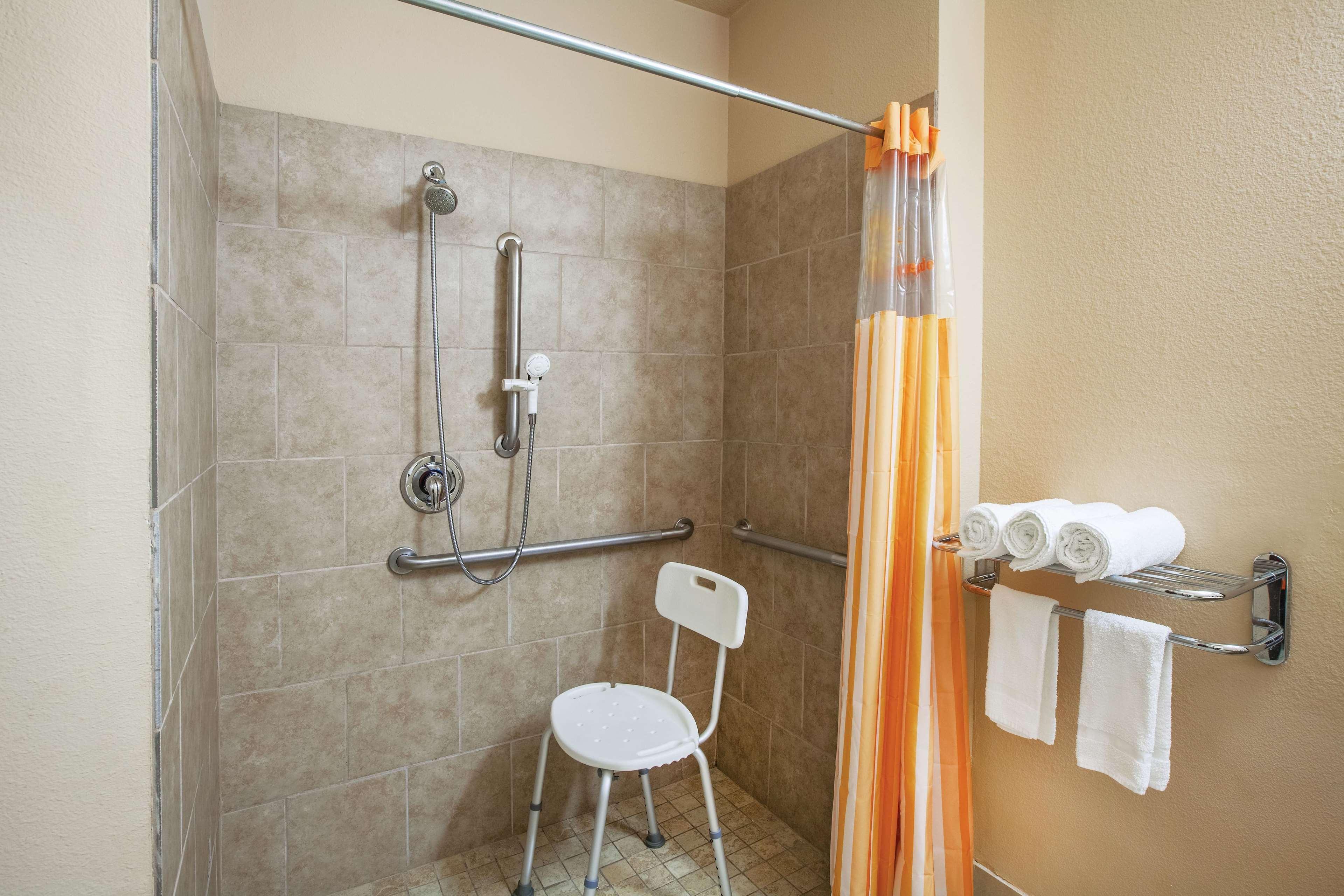 La Quinta By Wyndham Jacksonville, Texas 3*