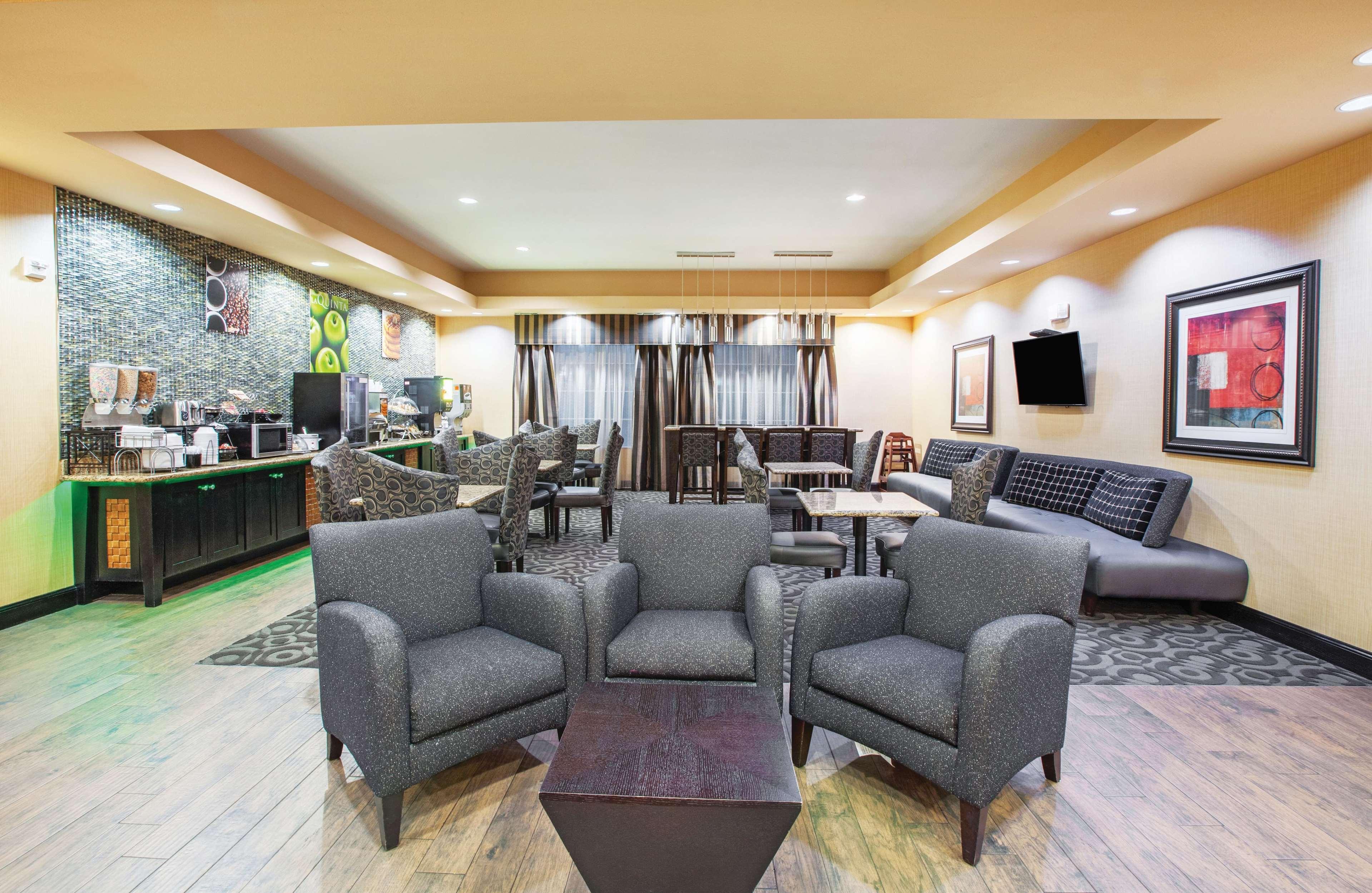 La Quinta By Wyndham Jacksonville, Texas 3*
