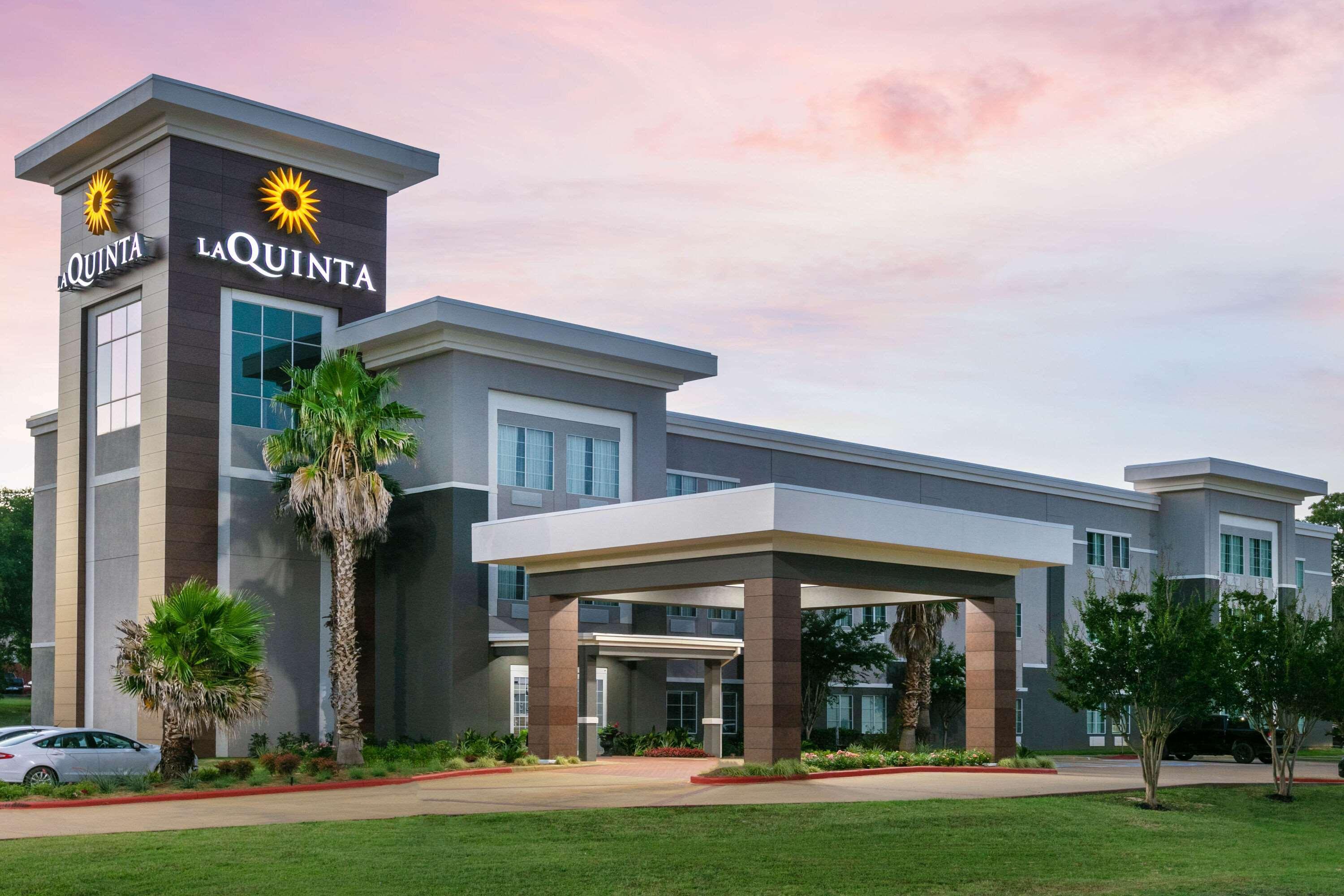 La Quinta By Wyndham Jacksonville, Texas 3*