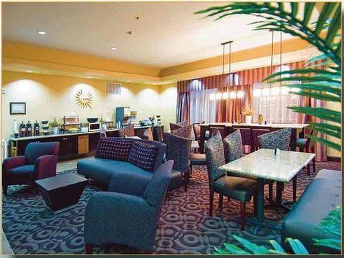 La Quinta By Wyndham Jacksonville, Texas Hotel 3*