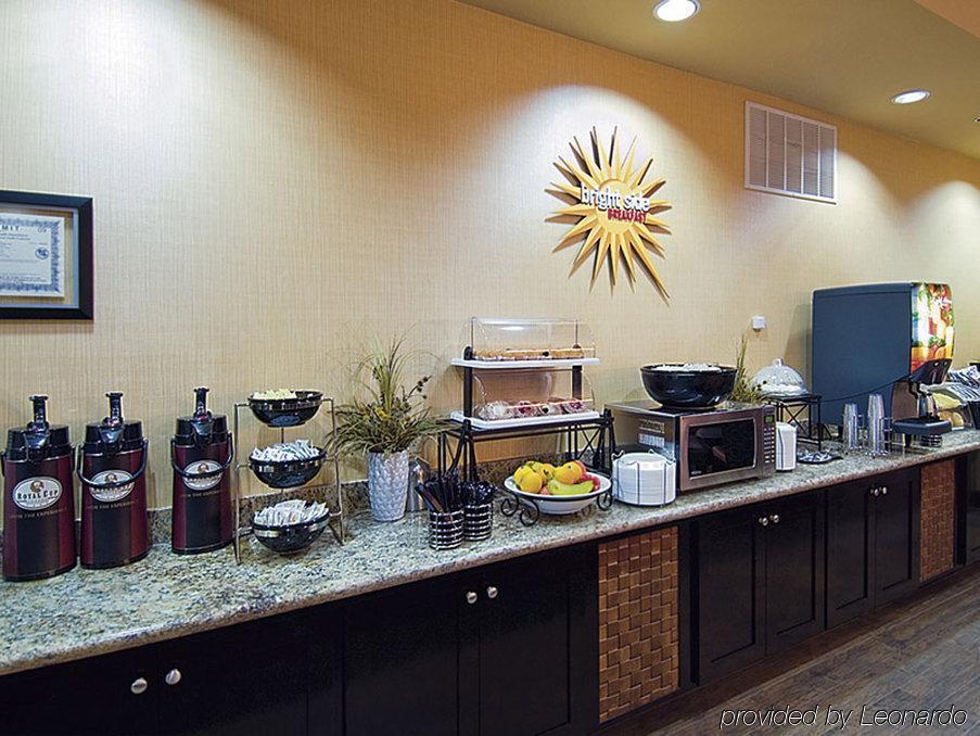 La Quinta By Wyndham Jacksonville, Texas Hotel